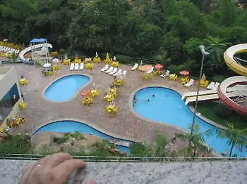 Flats H Master Golden Hotel Caldas Novas 2*,